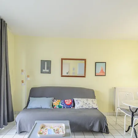 Apartment T2 A 50m De La Avec Piscine Et Terrasse - Chatelaillon-plage, 4 Personnes - Fr-1-535-50 *