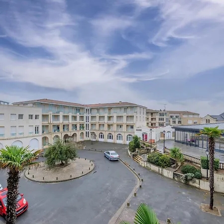 T2 A 50m De La Avec Piscine Et Terrasse - Chatelaillon-plage, 4 Personnes - Fr-1-535-50