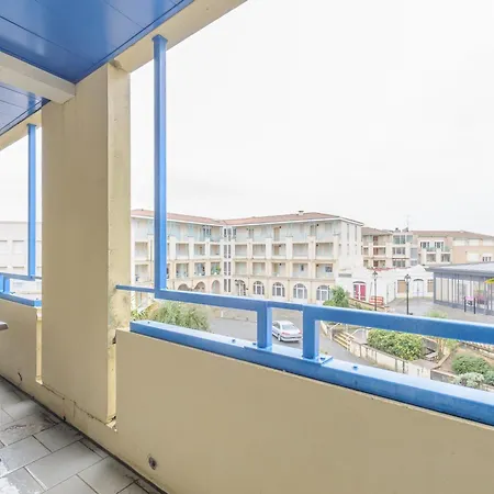 T2 A 50m De La Avec Piscine Et Terrasse - Chatelaillon-plage, 4 Personnes - Fr-1-535-50 Apartment